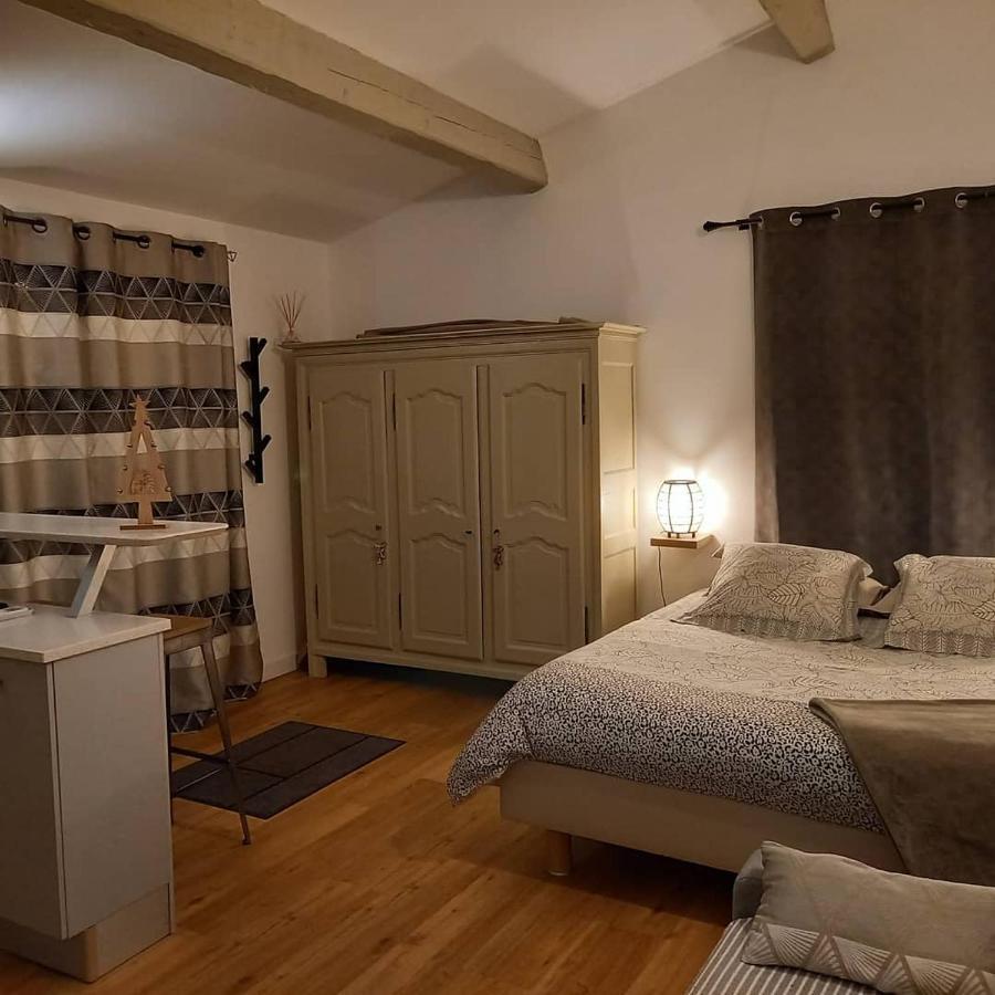 GITE AVEC SPA JACUZZI au cœur de Provence Côte d'Azur Saint-Antonin-du-Var Exterior foto